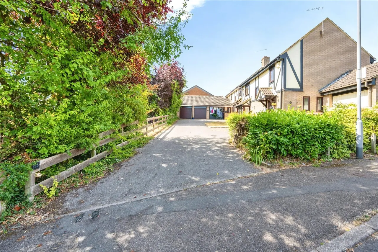 Ennismore Green, Luton, Bedfordshire, LU2, photo 20