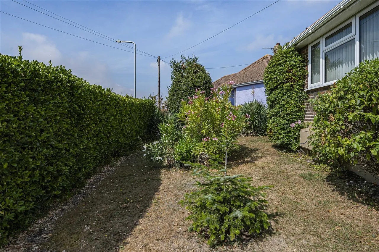 Beresford Road, Newhaven, photo 35