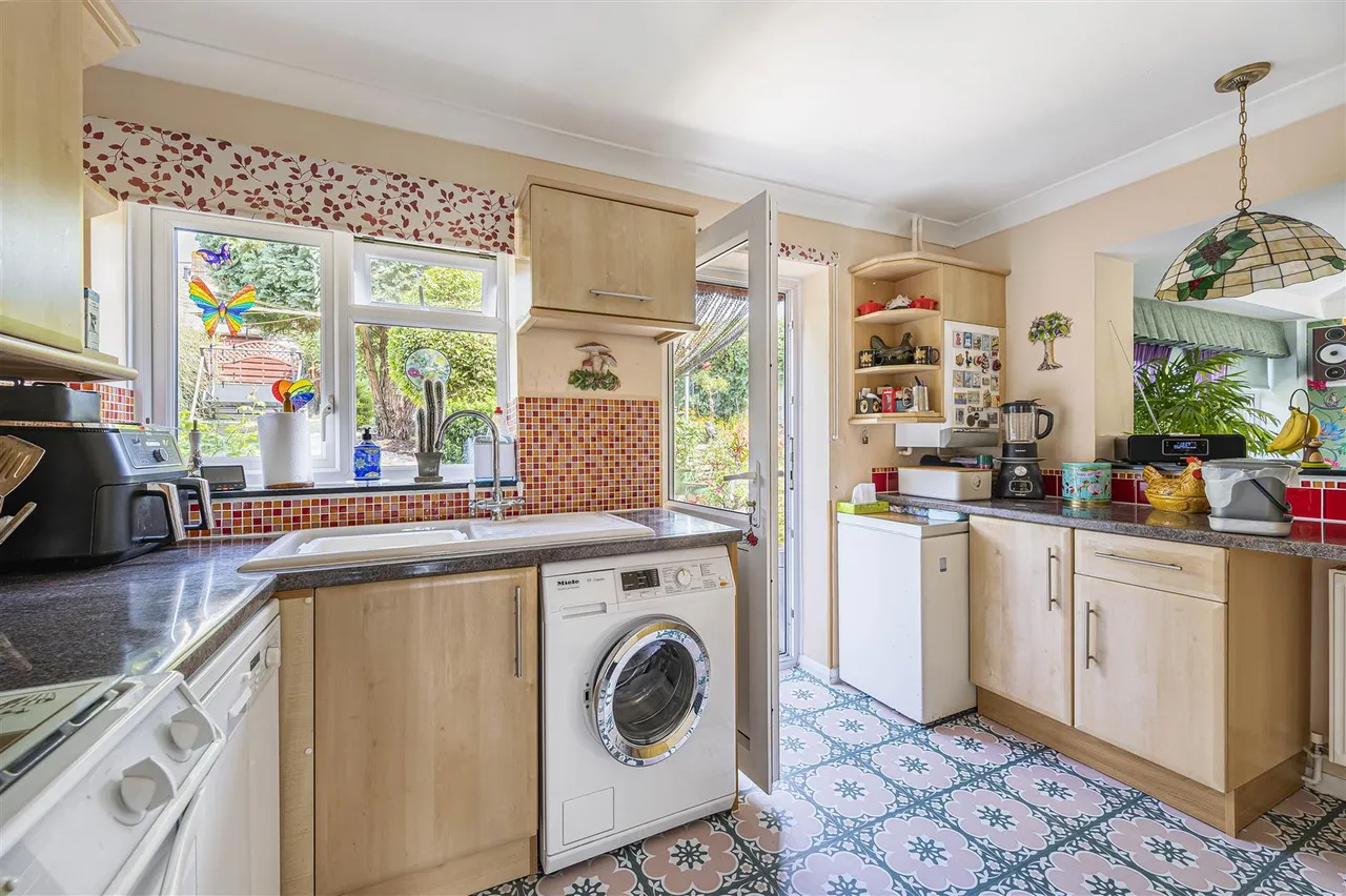 Beresford Road, Newhaven, photo 8