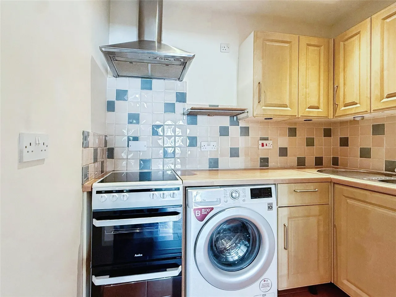Suffolk Road, Bournemouth, BH2, photo 22
