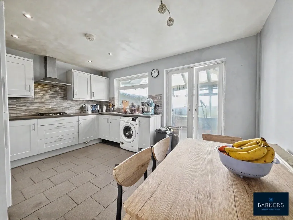 Western Avenue, Birstall, WF17, photo 4