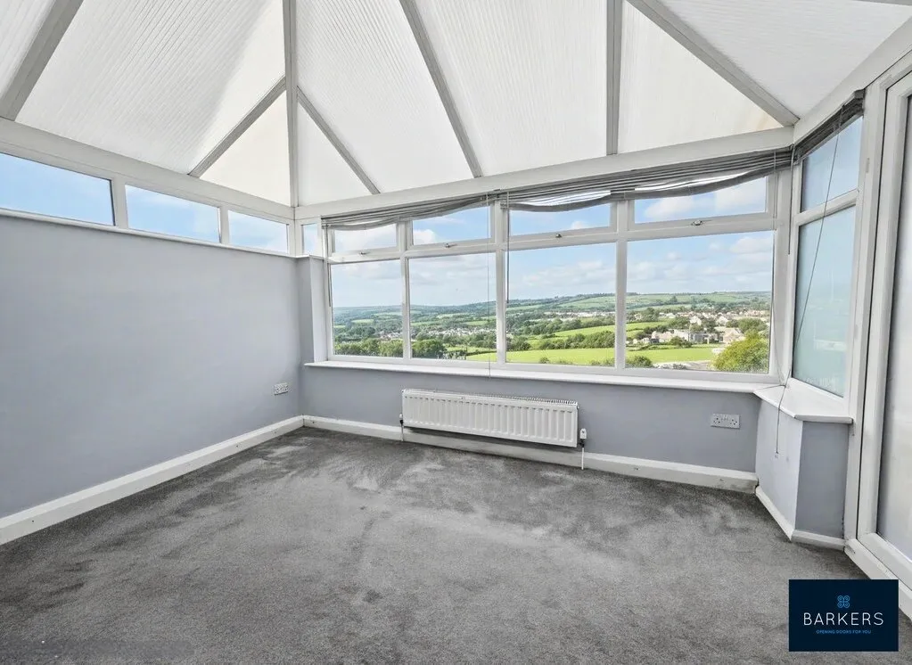 Western Avenue, Birstall, WF17, photo 6