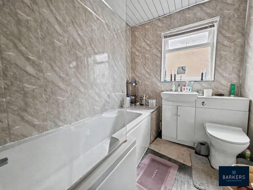 Western Avenue, Birstall, WF17, photo 11