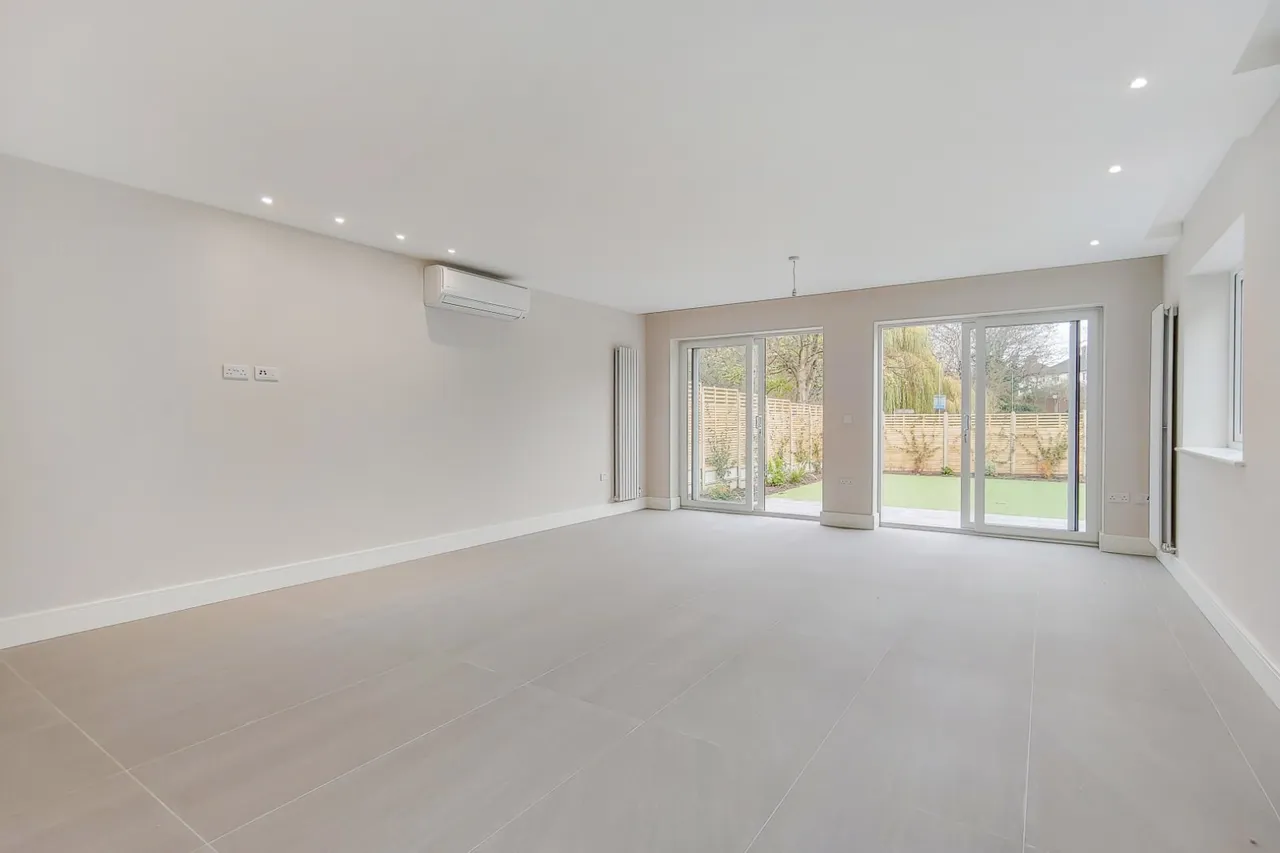 Bridge Lane, Hampstead Garden Suburb, NW11, photo 2