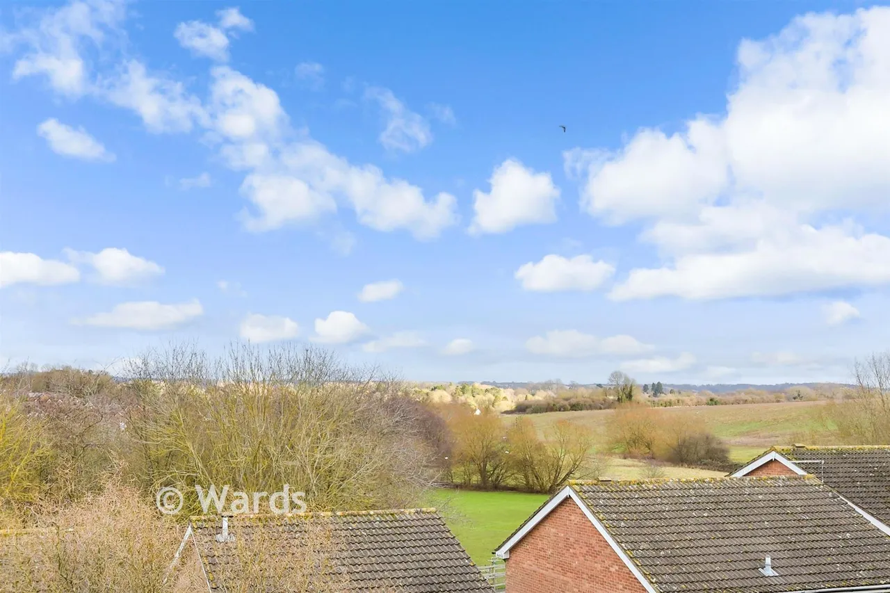 Pennine Way, Downswood, ME15, photo 13