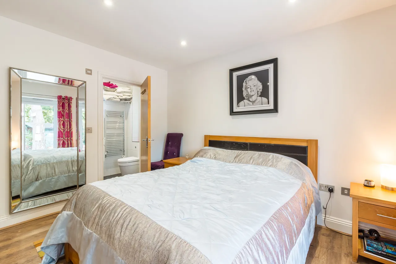 26 Pinewood Road, St. Ives, Ringwood, BH24 2PA, photo 13