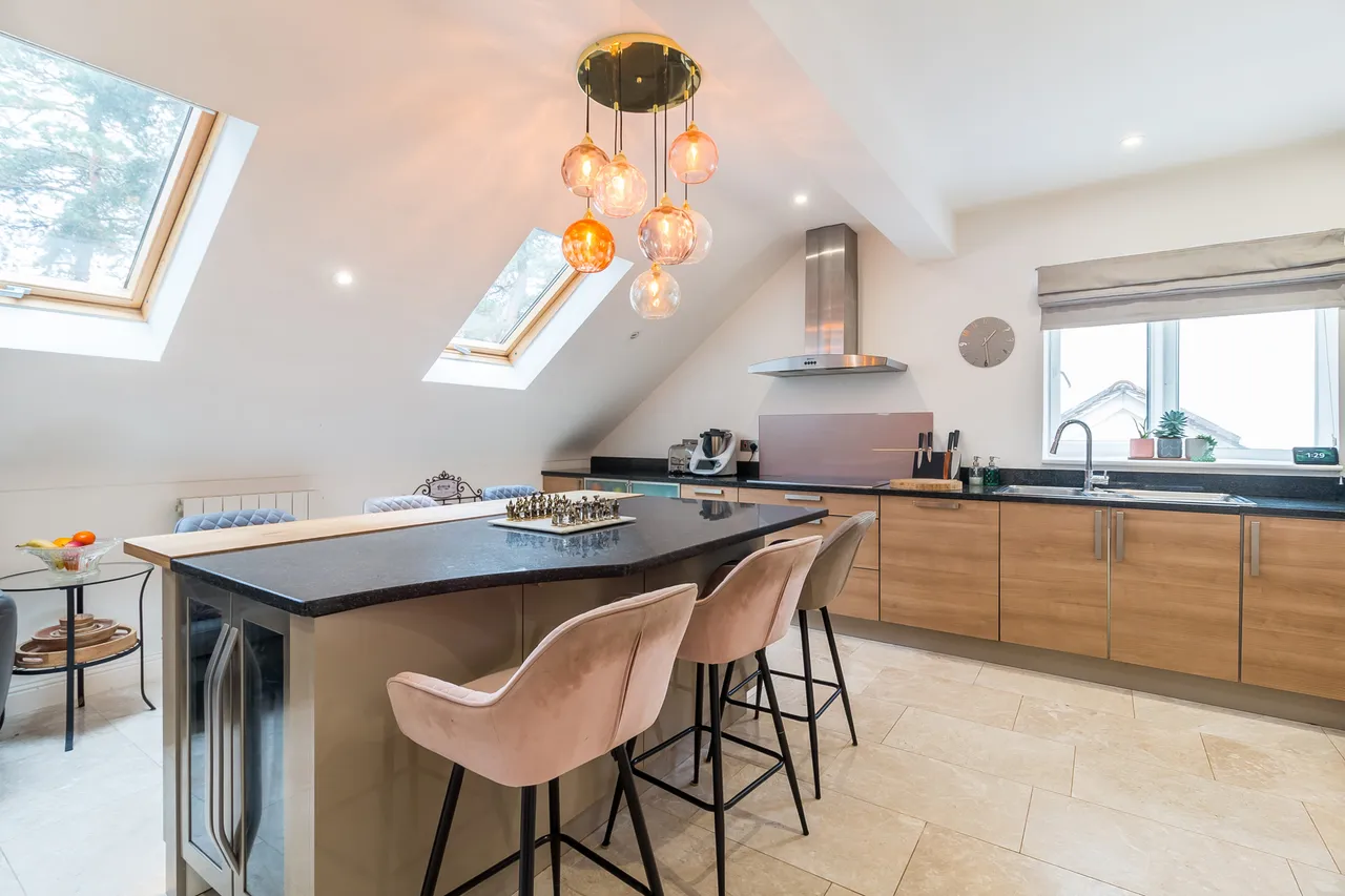 26 Pinewood Road, St. Ives, Ringwood, BH24 2PA, photo 8