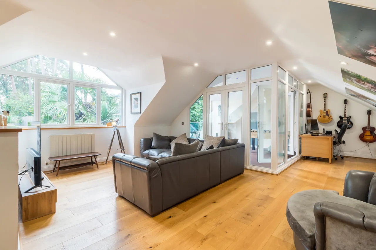 26 Pinewood Road, St. Ives, Ringwood, BH24 2PA, photo 4