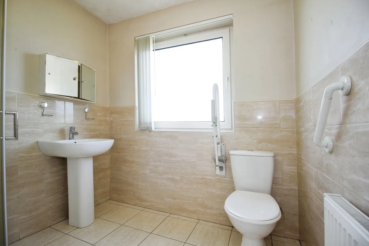 The Close, WAKEFIELD, West Yorkshire, WF4, photo 13