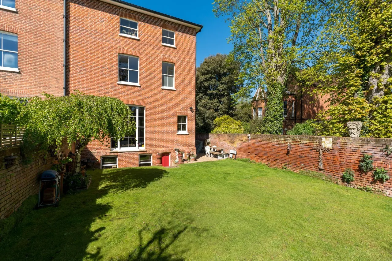 Beverley Road, Lexden, CO3, photo 24