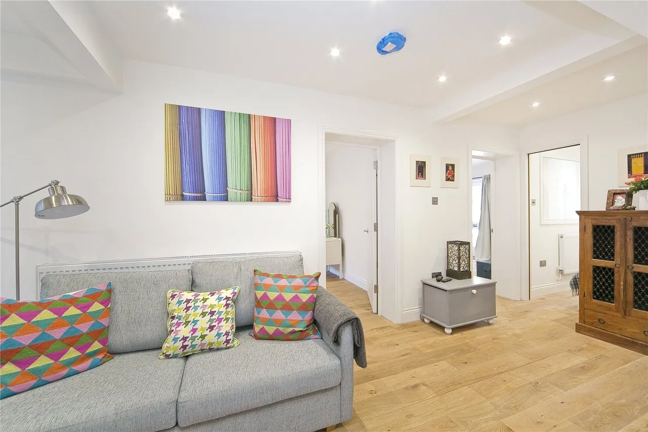 Camden Road, London, NW1, photo 3