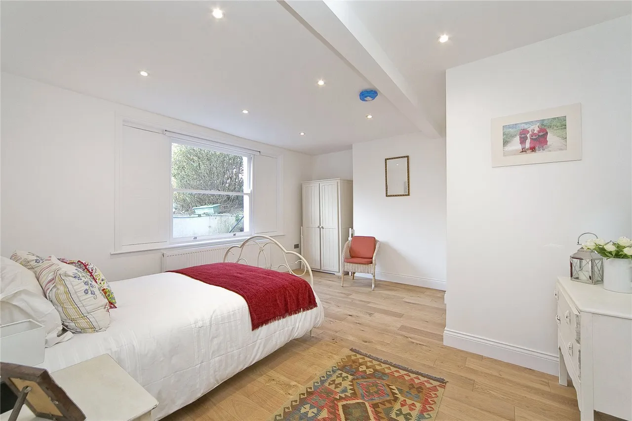 Camden Road, London, NW1, photo 4