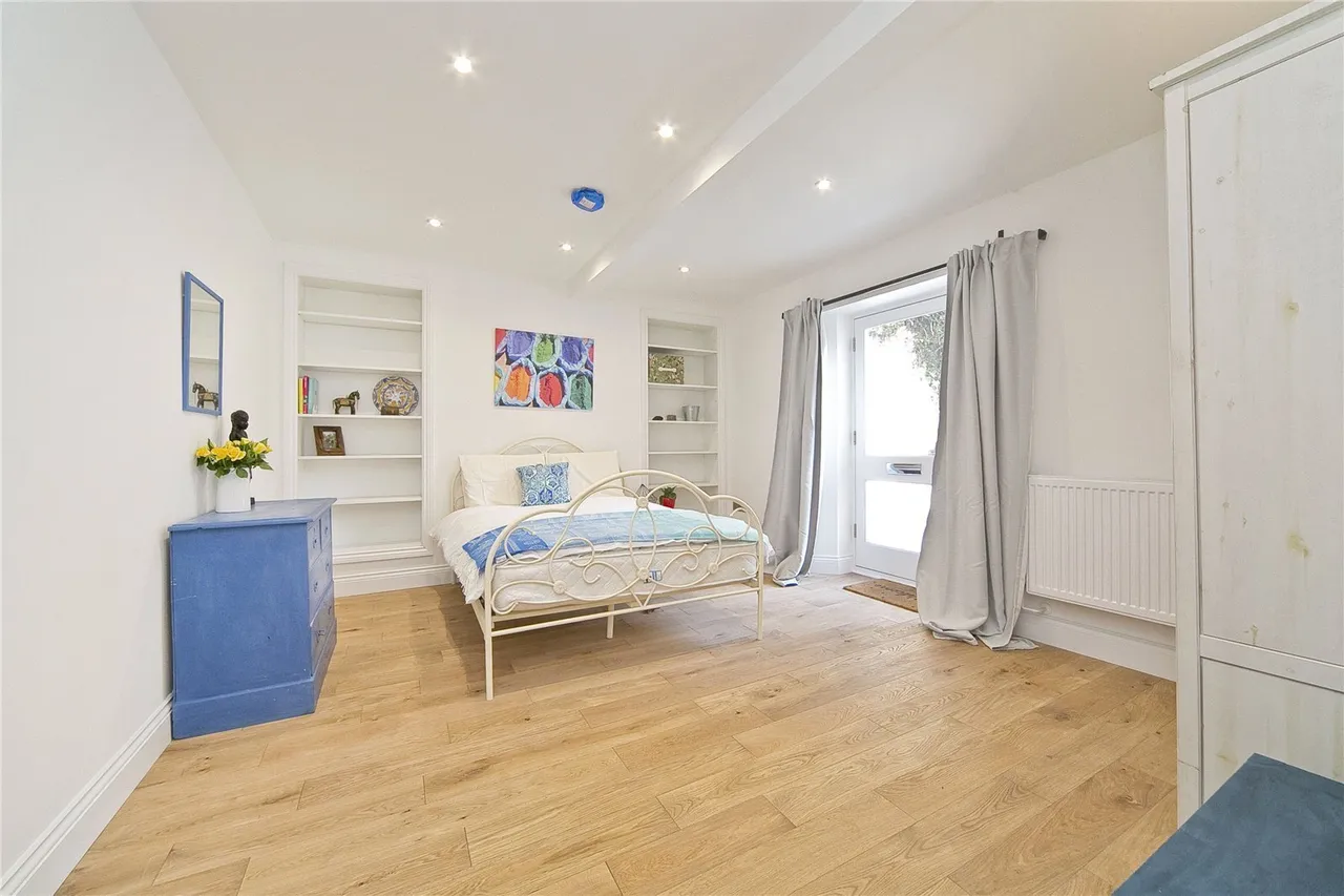 Camden Road, London, NW1, photo 13