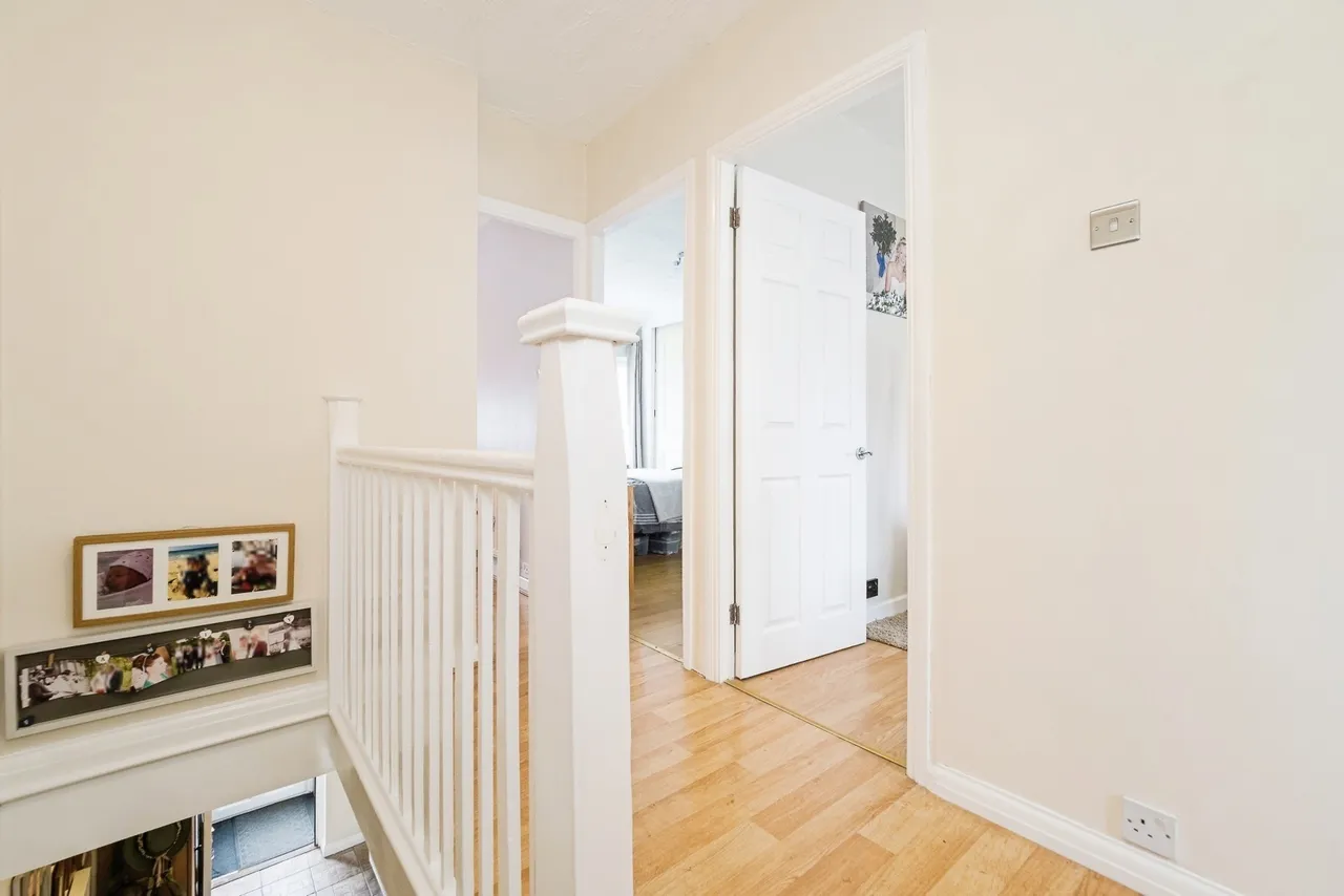 Elm Park Avenue, Hornchurch, RM12, photo 10