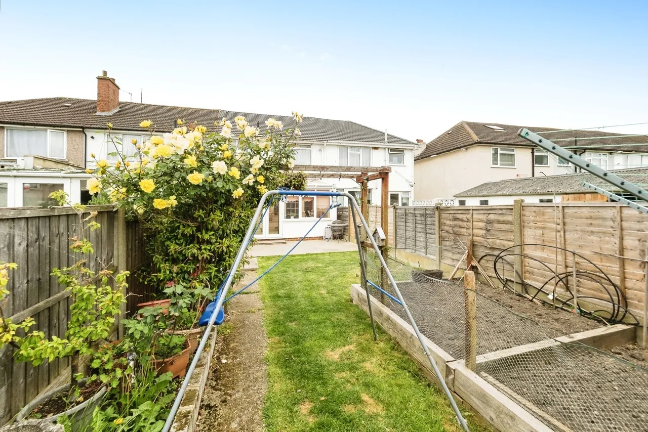 Elm Park Avenue, Hornchurch, RM12, photo 16