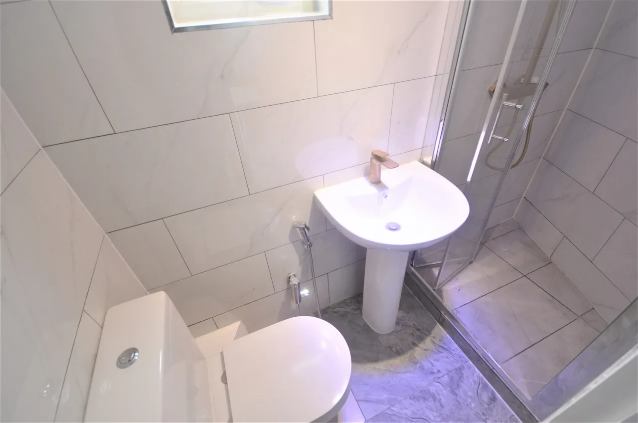 Fullwell Avenue, IG5 0RA, photo 8