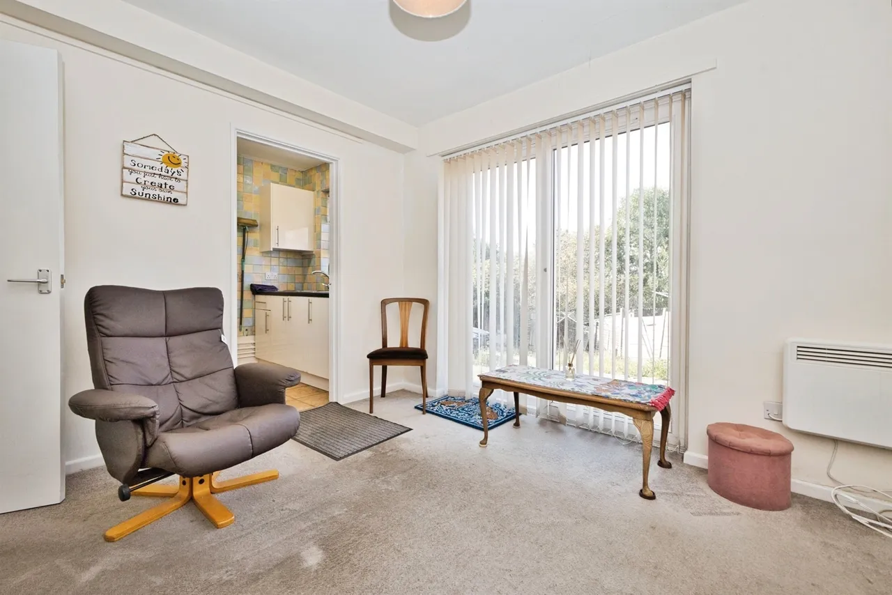 Milford Road, Yeovil, BA21, photo 5