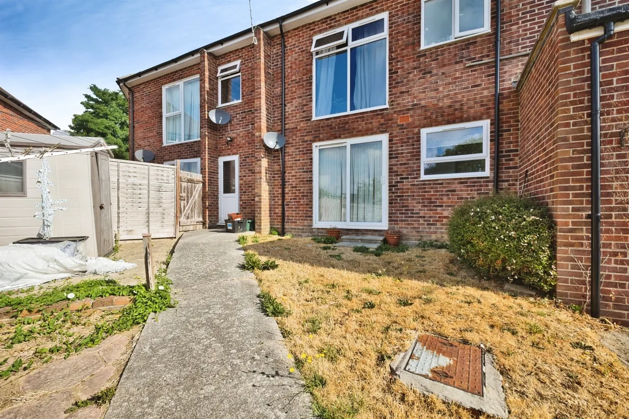 Milford Road, Yeovil, BA21, photo 8