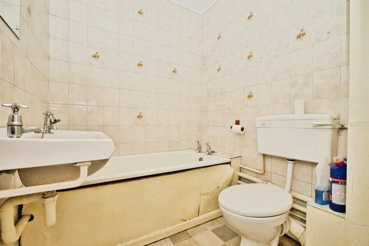 Milford Road, Yeovil, BA21, photo 4
