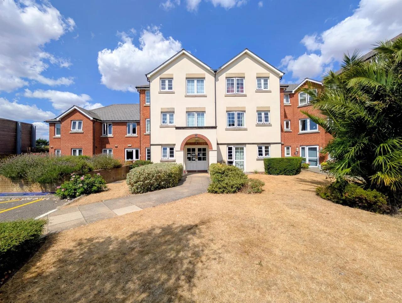1 bed flat for sale, Penfold Road, Worthing, BN14