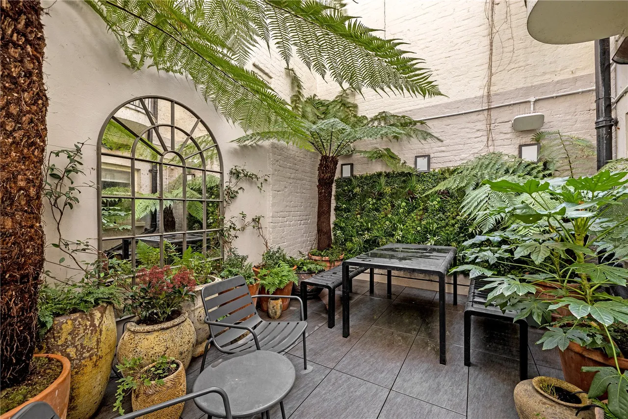 Connaught Square, Hyde Park, London, W2 2HL, photo 6