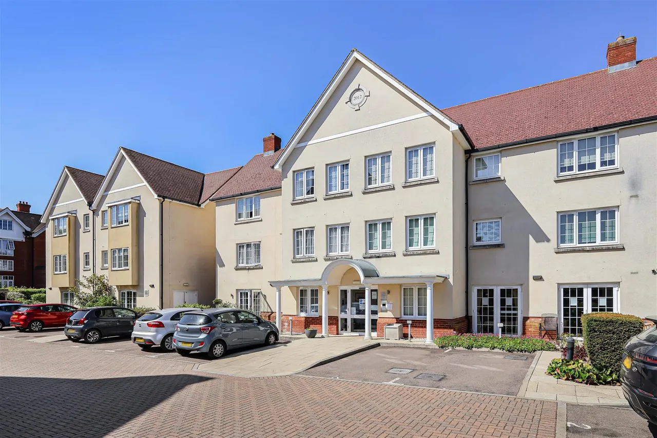 1 bed flat for sale, South Road, Saffron Walden, CB11