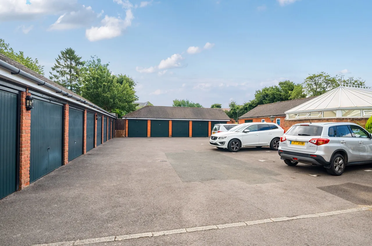 Berehurst, Alton, GU34, photo 16