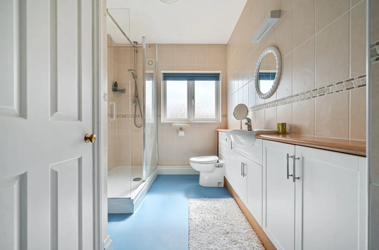 Berehurst, Alton, GU34, photo 4