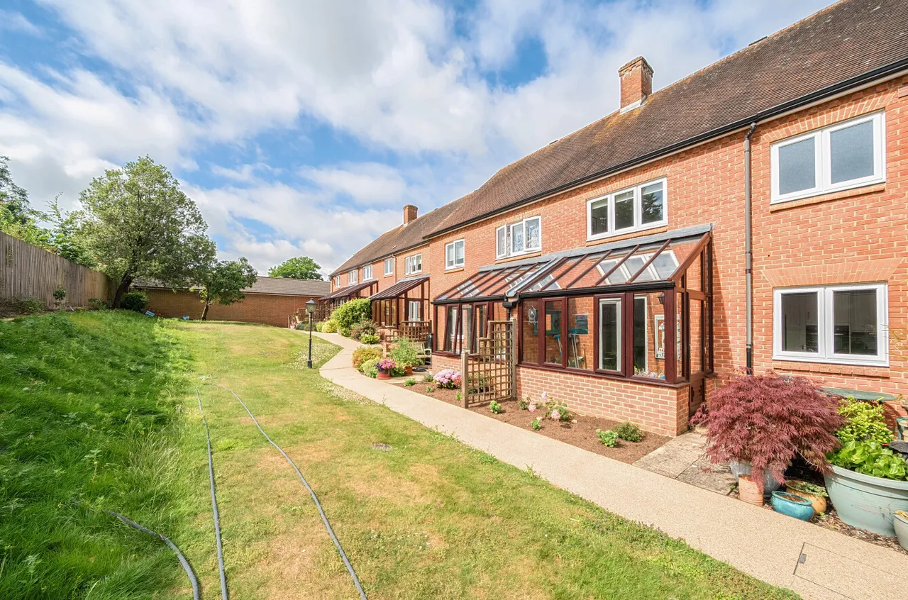 Berehurst, Alton, GU34, photo 14