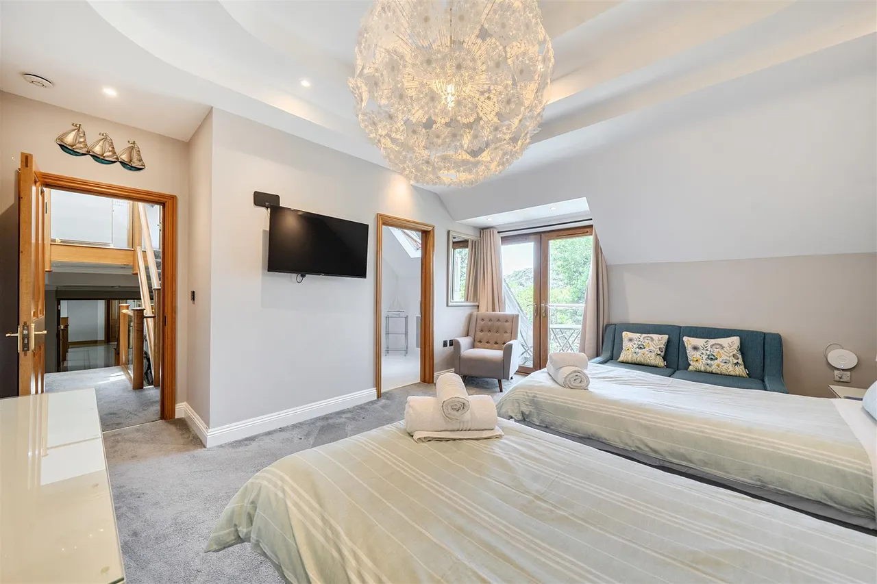 Newtown Road, Warsash, photo 24