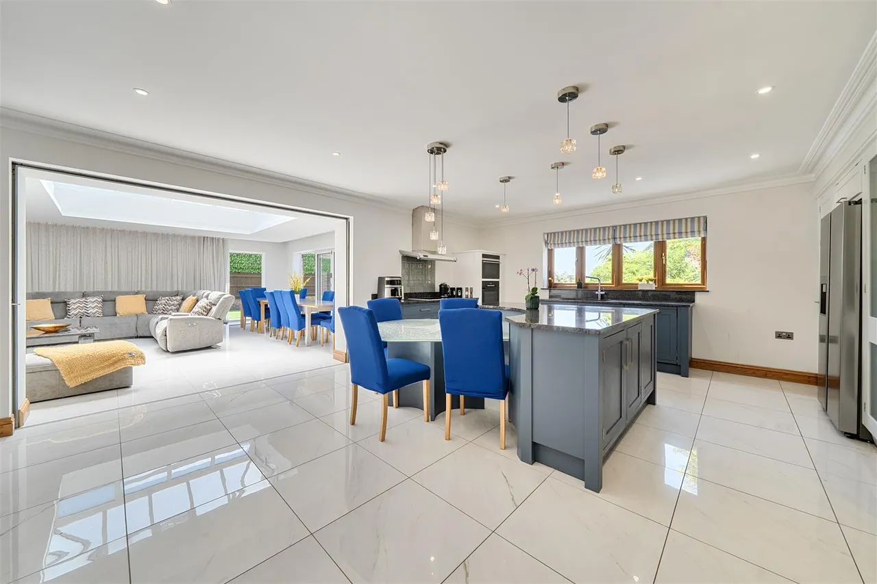 Newtown Road, Warsash, photo 8