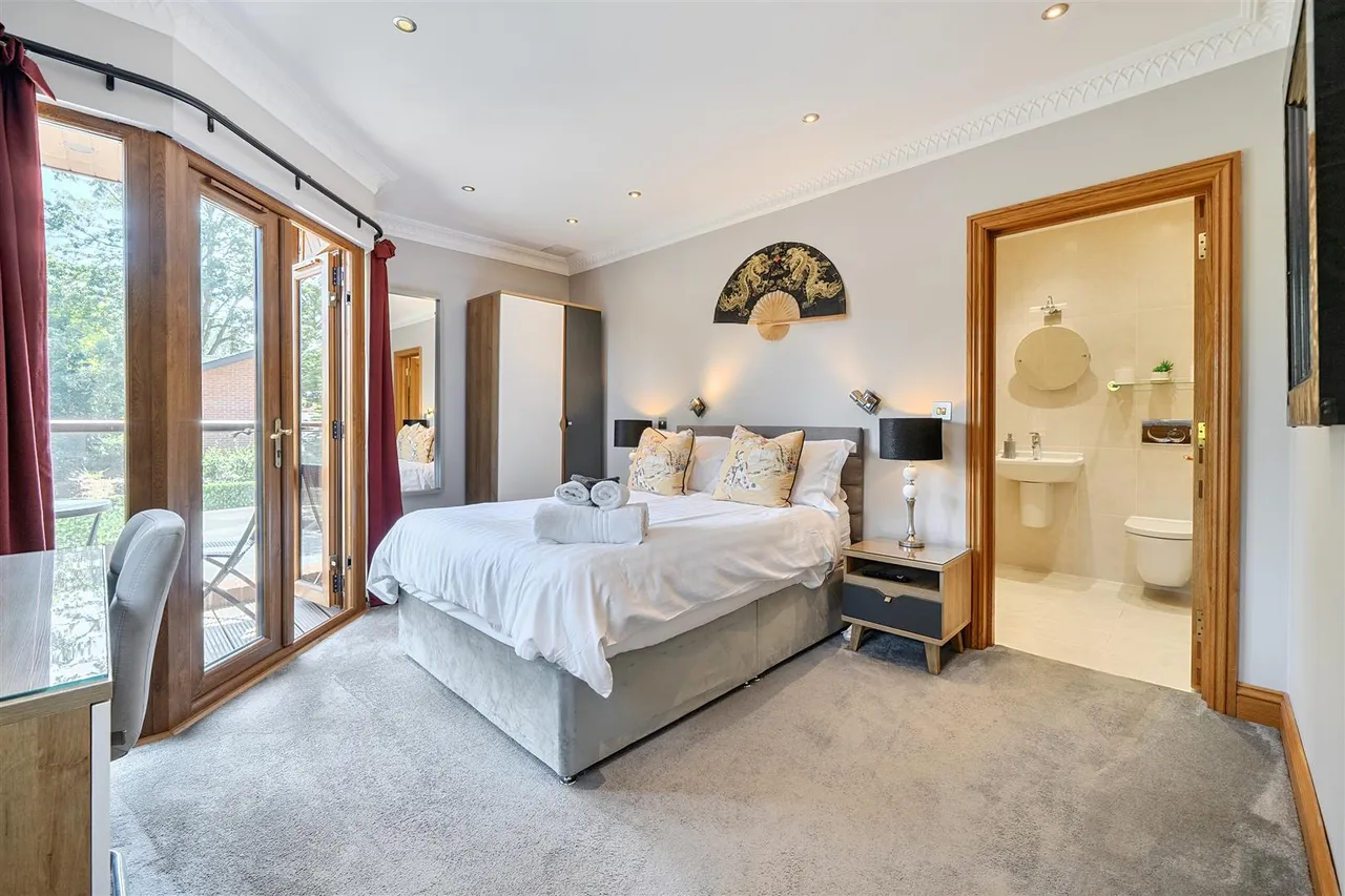 Newtown Road, Warsash, photo 19