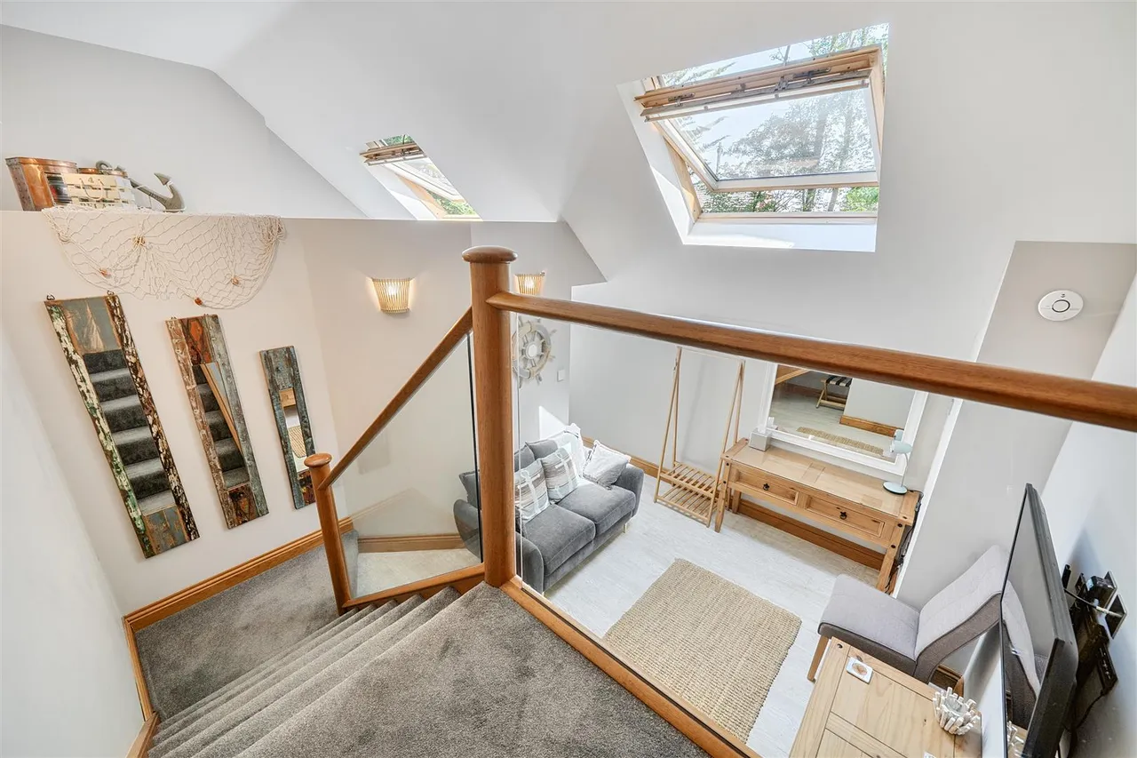 Newtown Road, Warsash, photo 25