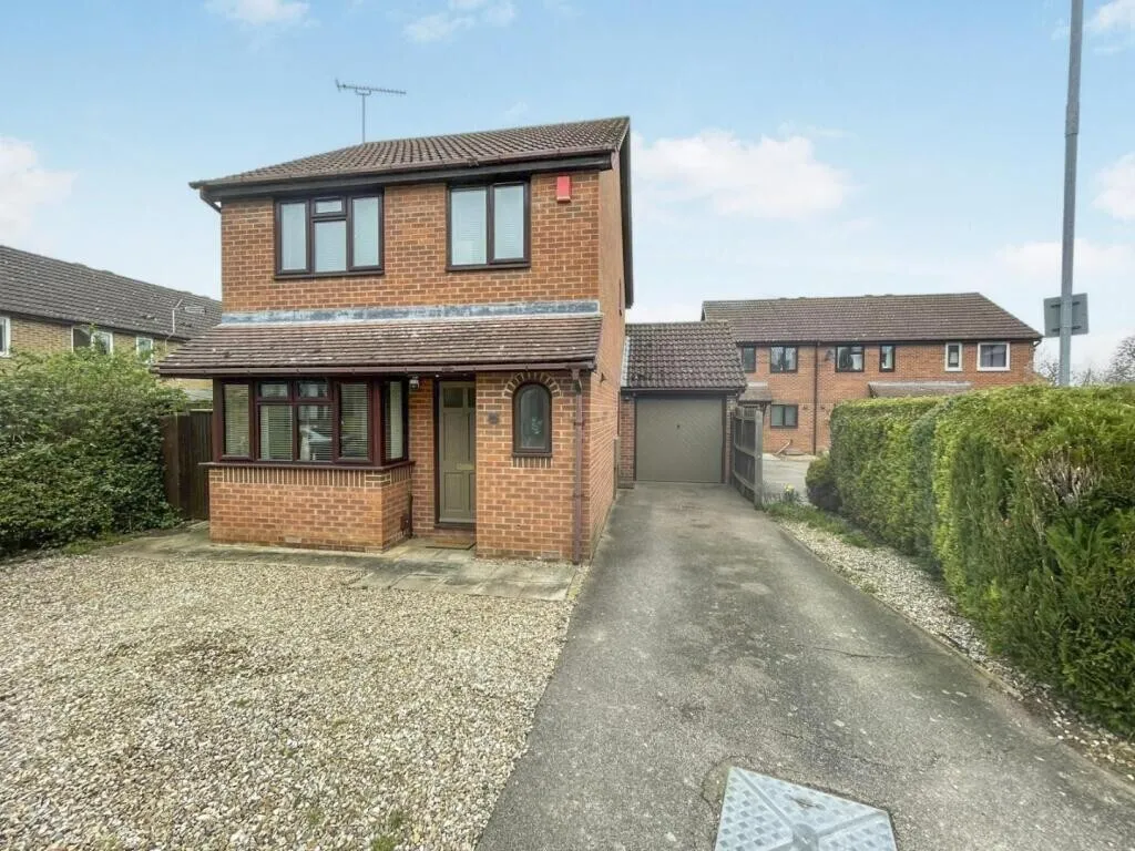 3 bed house to rent — Impson Way, Mundford, THETFORD