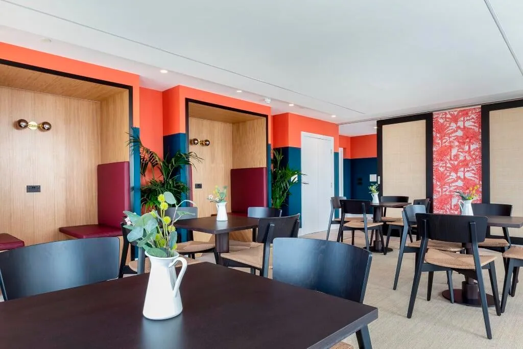 Westgate House, London, W5, photo 10