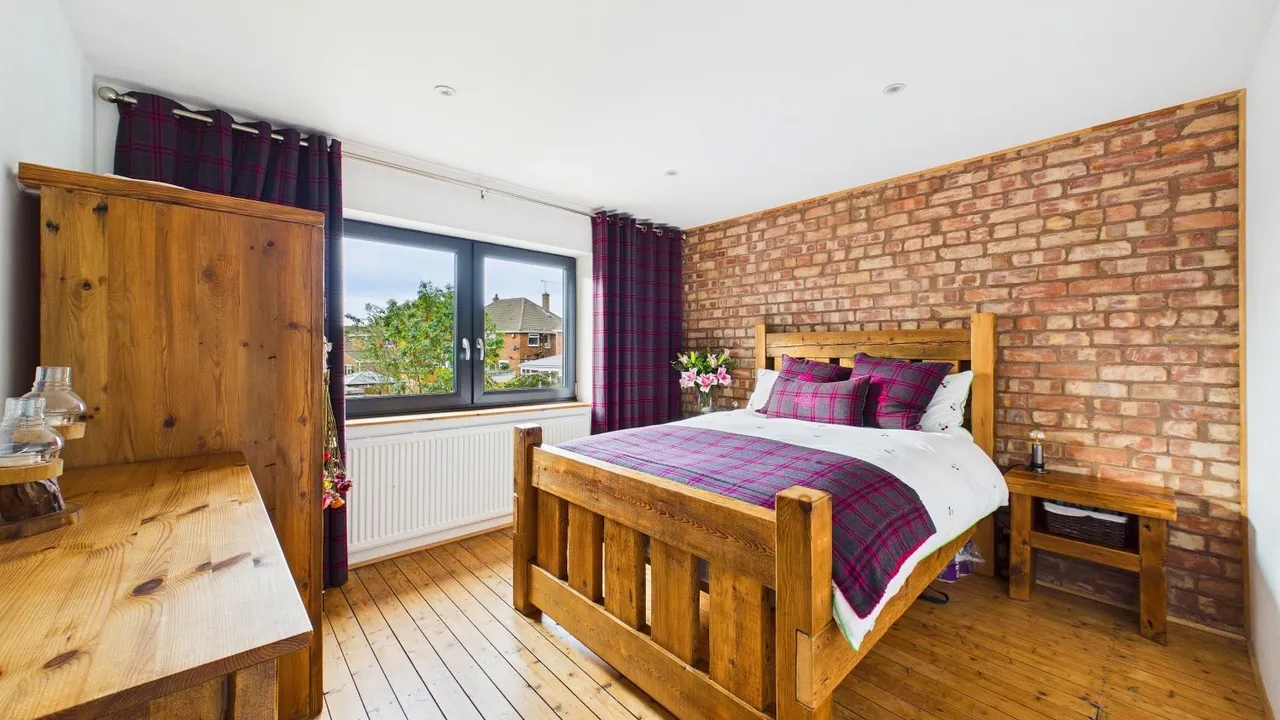 Colchester Court, Doncaster, DN5, photo 9