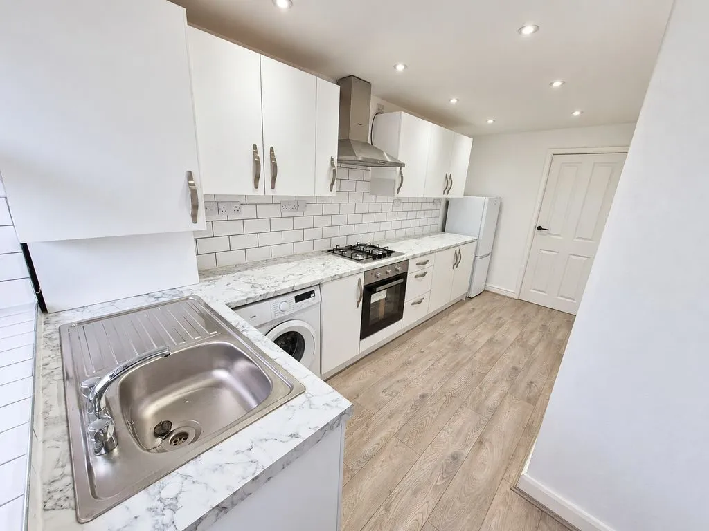 Highland Road, Great Barr, B43, photo 6