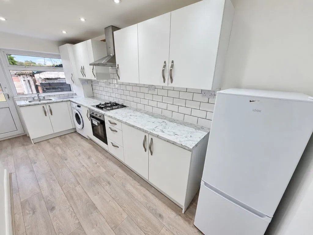 Highland Road, Great Barr, B43, photo 7