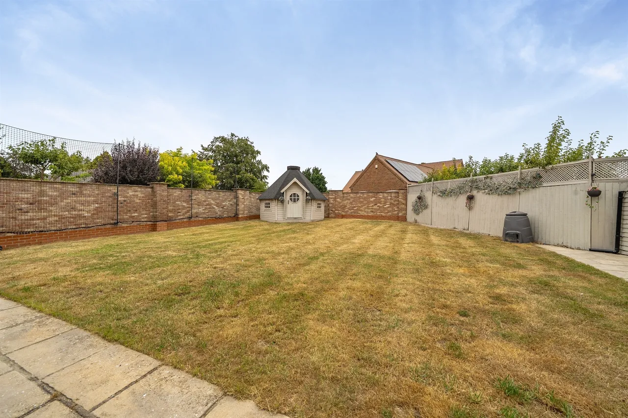 Hollycroft Road, Emneth, PE14, photo 17
