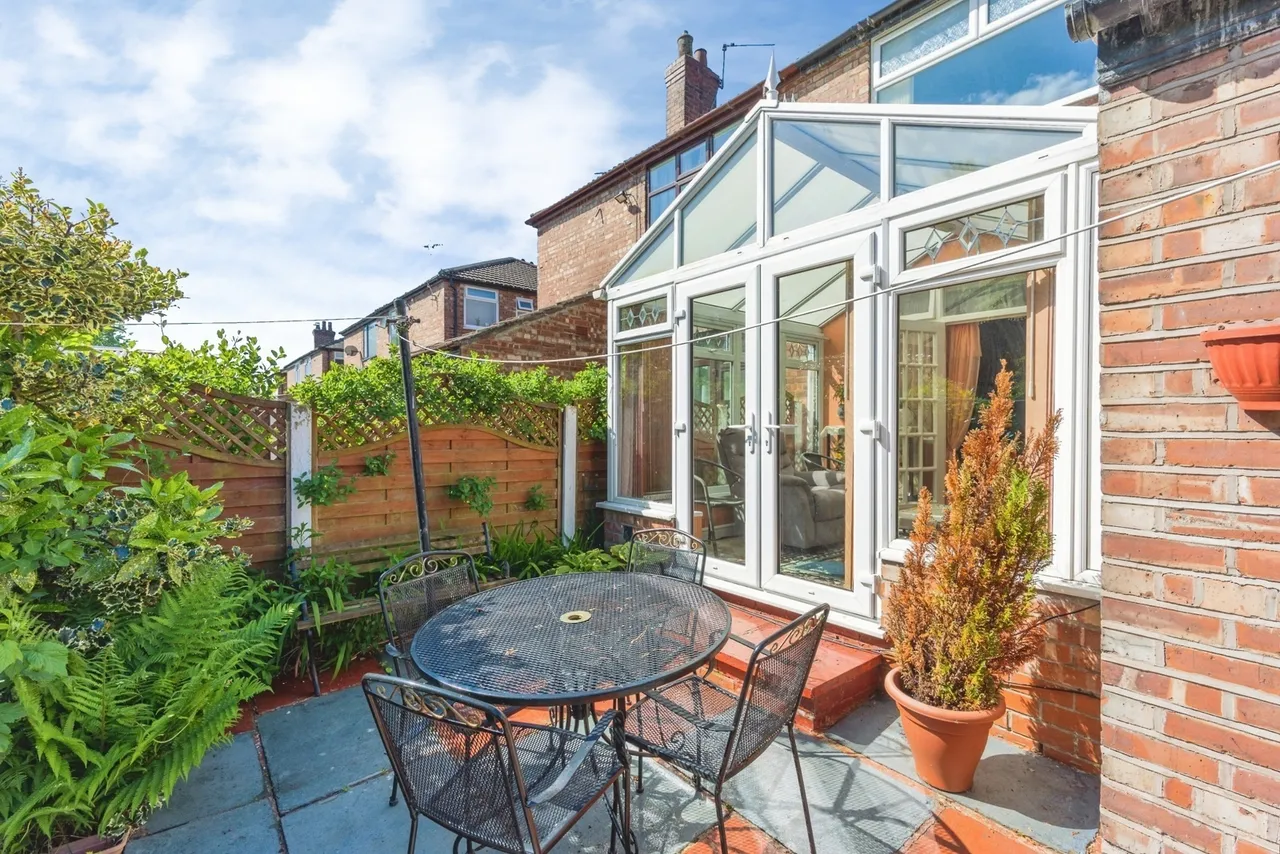 Lindum Avenue, Old Trafford, Manchester, M16, photo 24