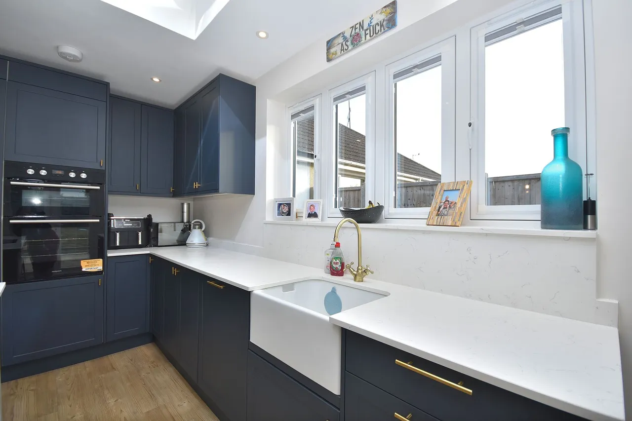 Bishops Drive, Northampton, NN2 6QR, photo 4