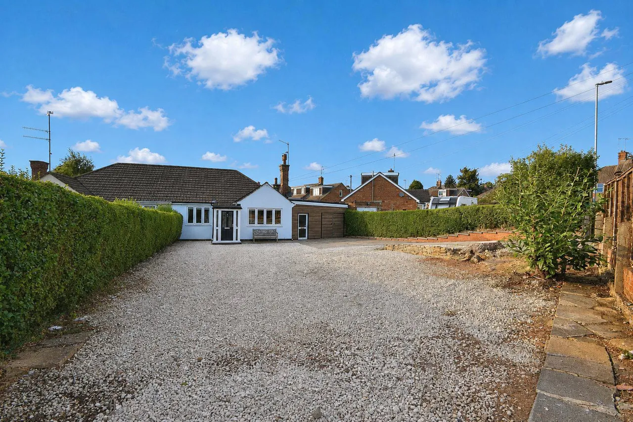 Bishops Drive, Northampton, NN2 6QR, photo 22