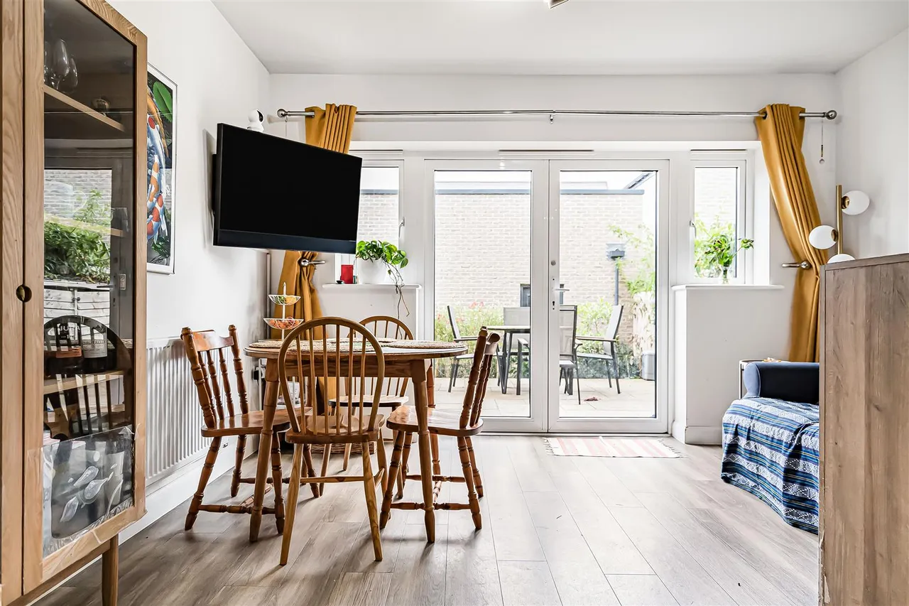 Osprey Drive, Trumpington, CB2, photo 9