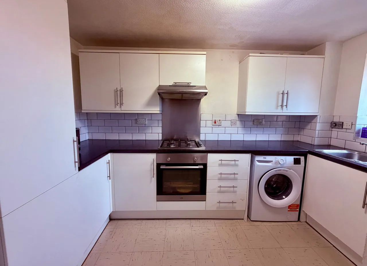 Pempath Place, Wembley, HA9, photo 4