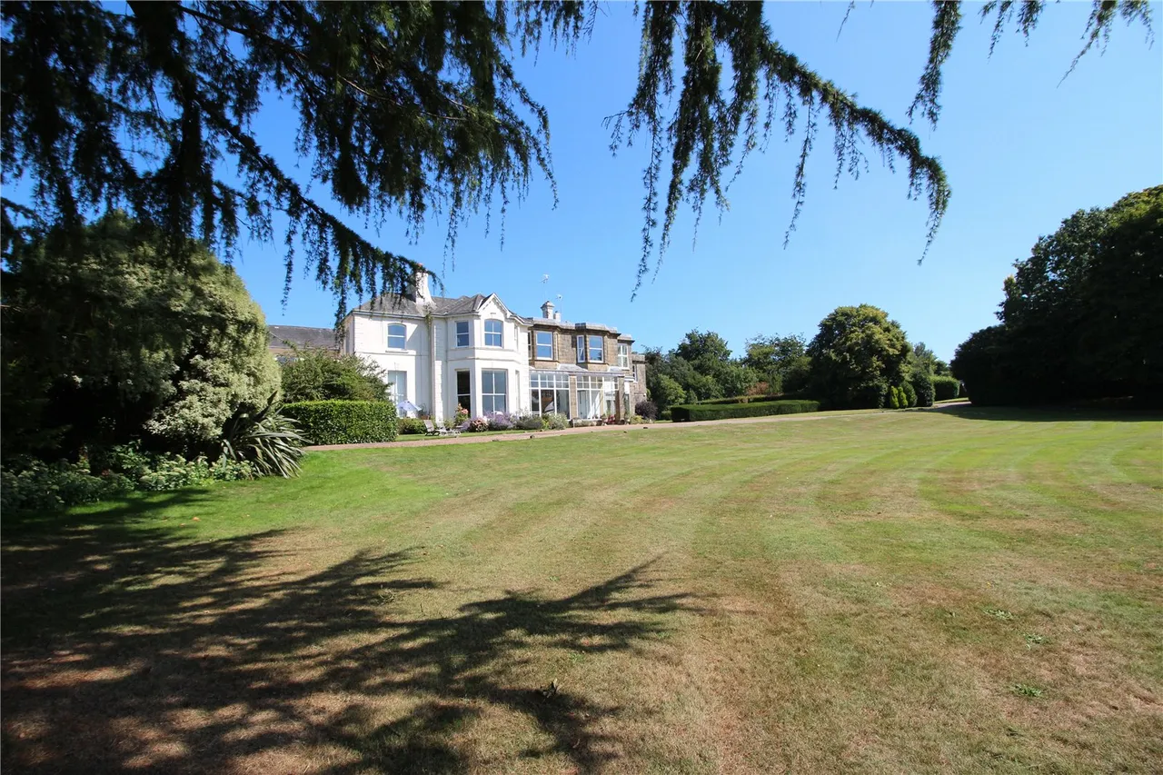 Chilling Street, Sharpthorne, East Grinstead, West Sussex, RH19 4JF, photo 12