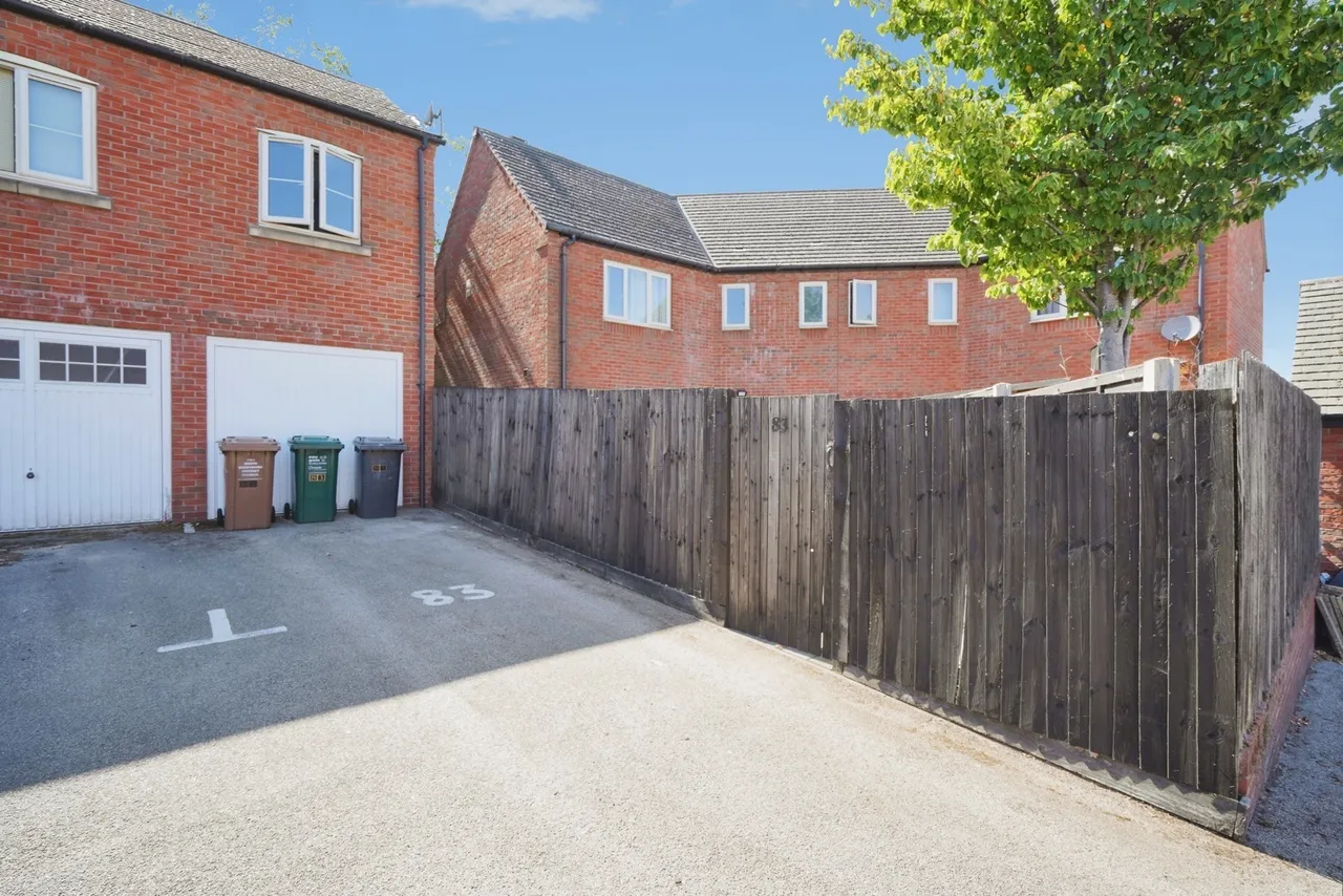 High Street, Woodville, DE11, photo 10