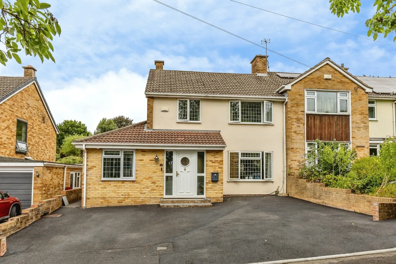 4 bed house for sale — Falcondale Walk, Westbury On Trym, Bristol