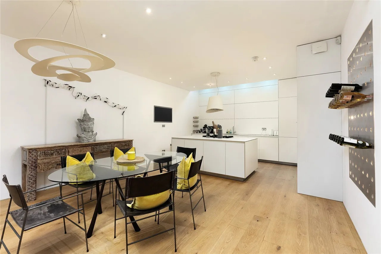 Princes Mews, London, W2, photo 8
