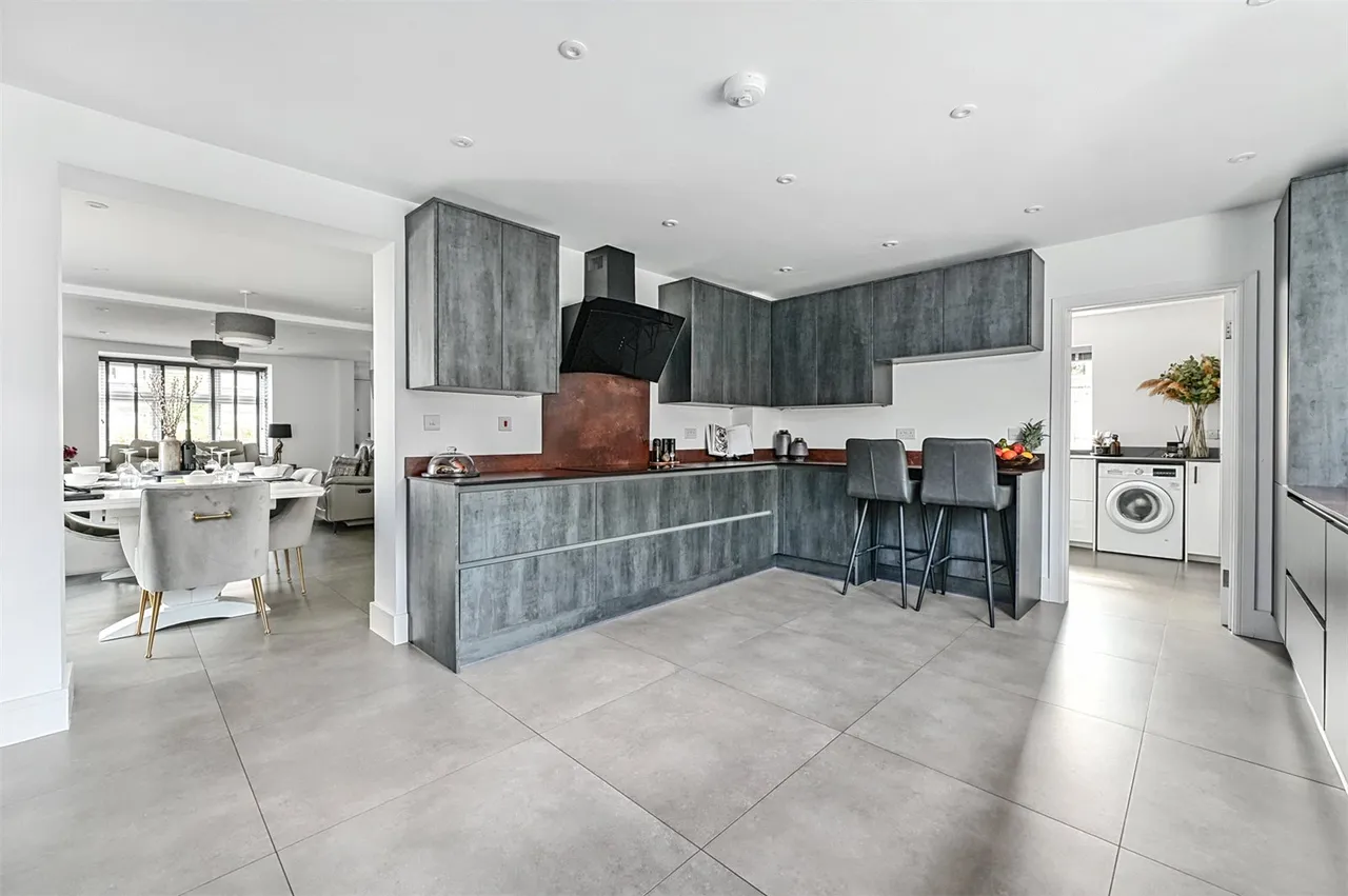 Grange Road, Ash, Guildford, Surrey, GU12 6ES, photo 7
