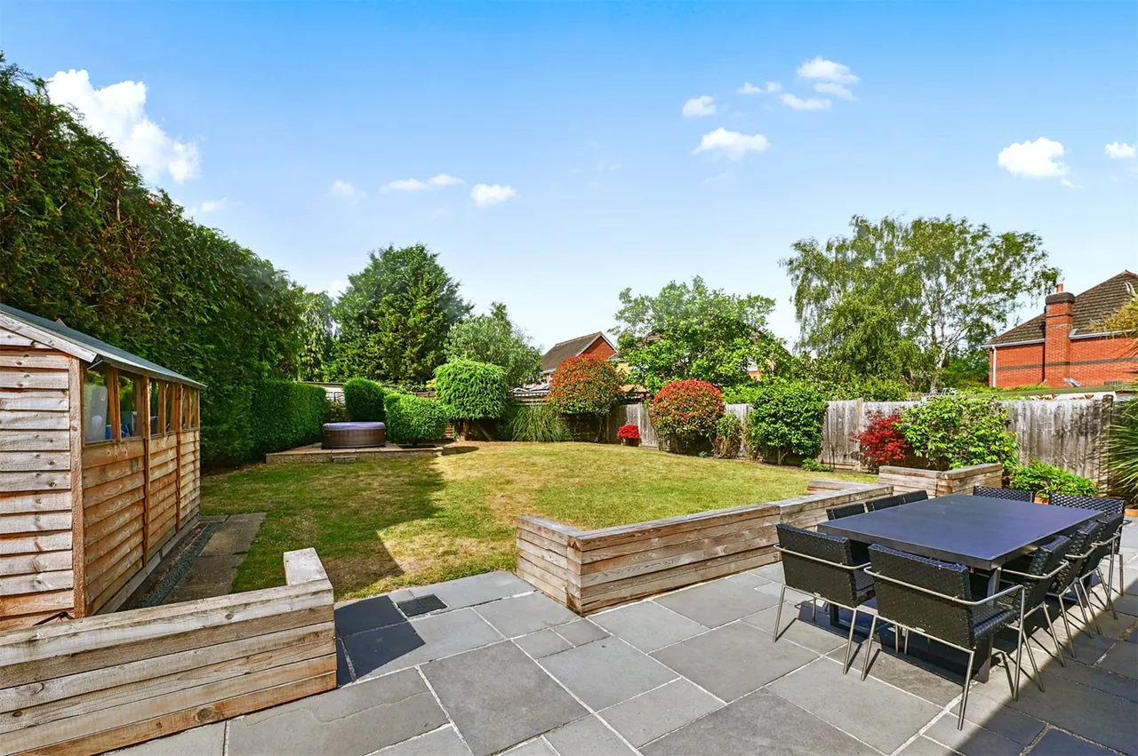 Grange Road, Ash, Guildford, Surrey, GU12 6ES, photo 21
